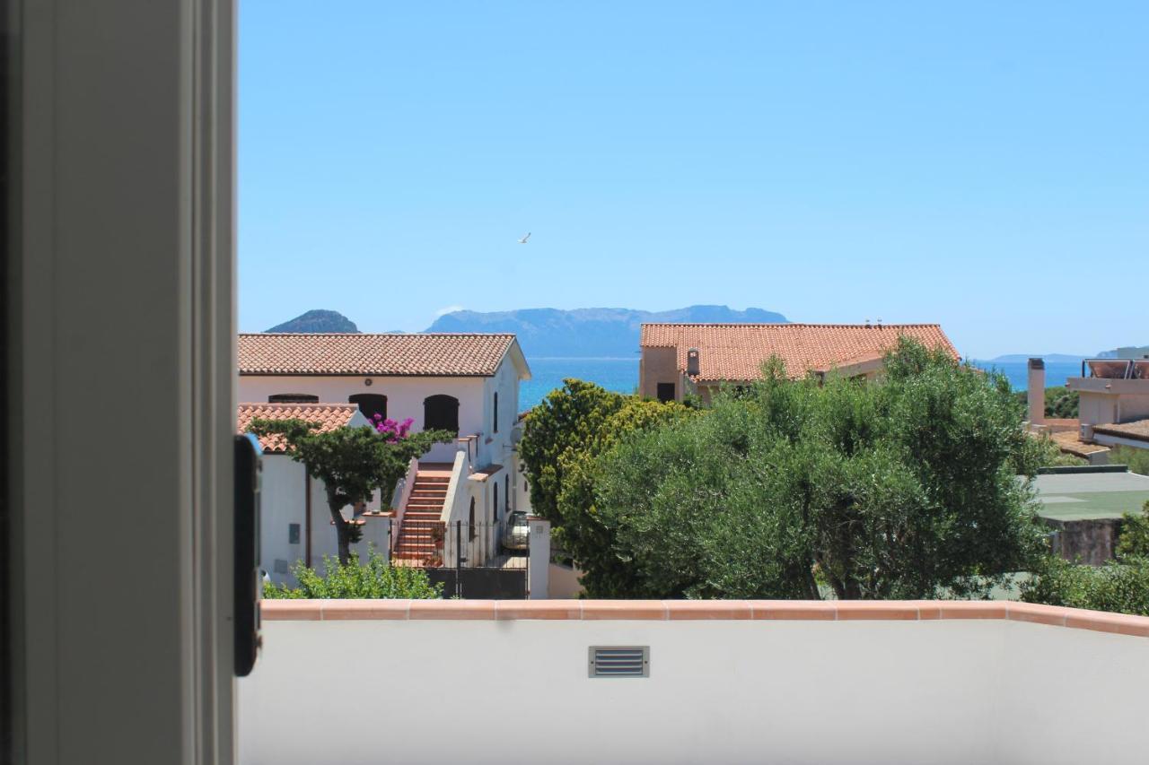 Bona Ciurrata Hotel Golfo Aranci Exterior photo
