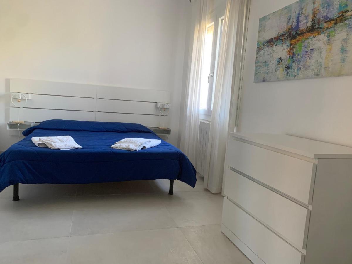 Bona Ciurrata Hotel Golfo Aranci Exterior photo